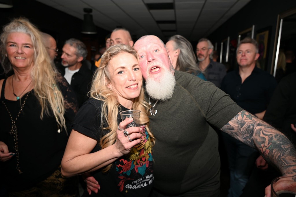 ../Images/10 jaar Ro's Barbershop 152.jpg